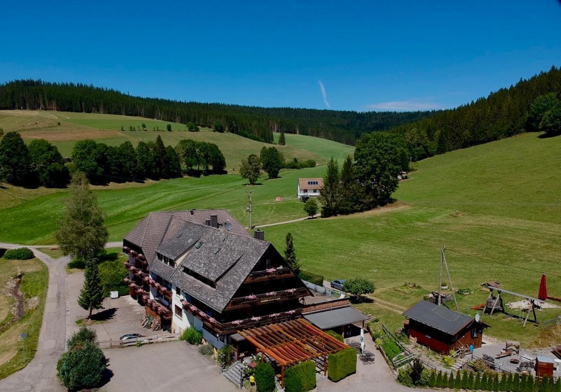 Landgasthof Jostalstüble Titisee-Neustadt Exterior foto