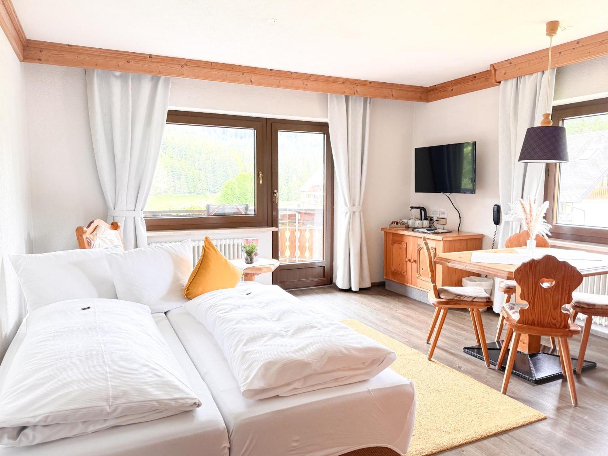 Landgasthof Jostalstüble Titisee-Neustadt Zimmer foto